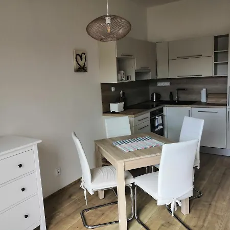 شقة Znojmo Apartmany *